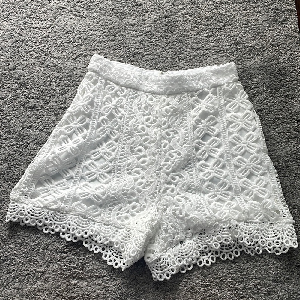 NEW Lacey shorts size small